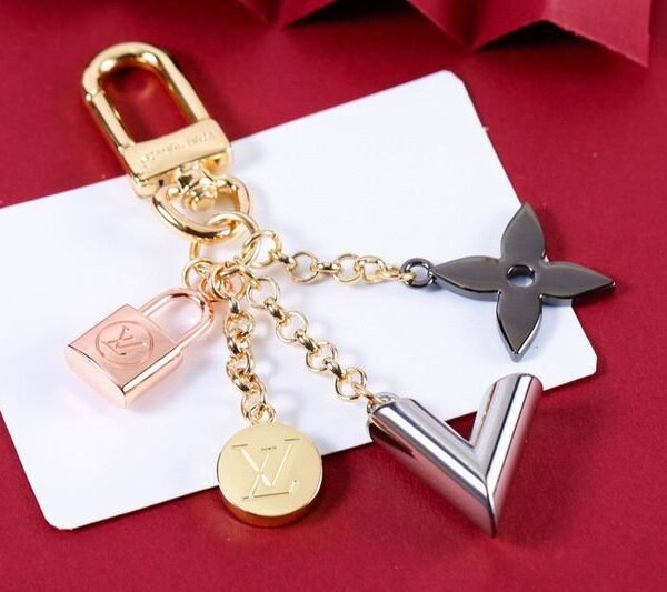L X V Key Ring