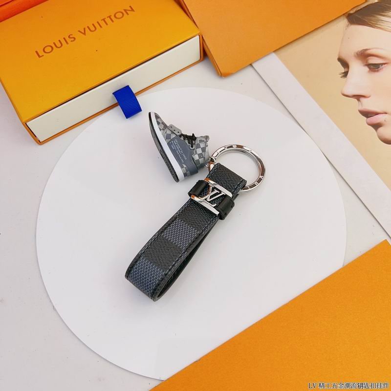 L X V Key Ring（Multiple colors）