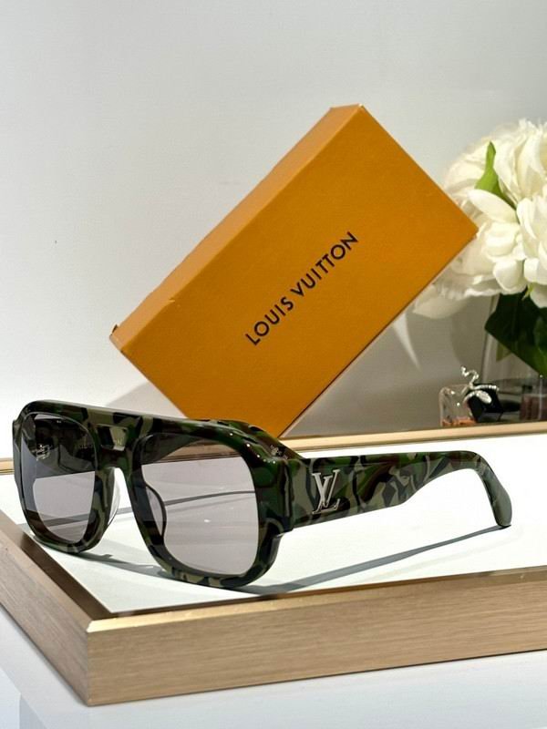 L X V SunglassesSUNGLASSES