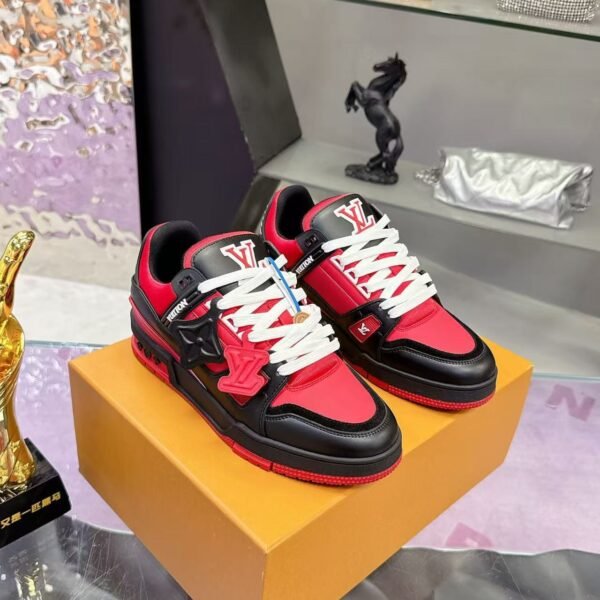 L X V TRAINER SneakersSUNGLASSES