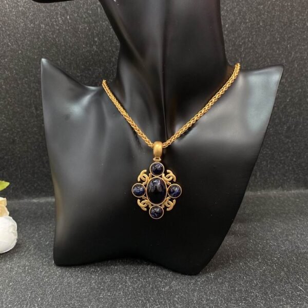 Chane NecklaceSUNGLASSES