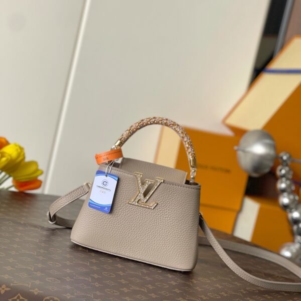 L X V CAPUCINES BB SIZE:21x13.6x8cm（Multiple colors）SUNGLASSES