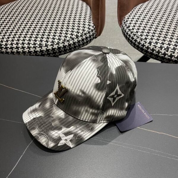L X V Cap（Multiple colors）SUNGLASSES