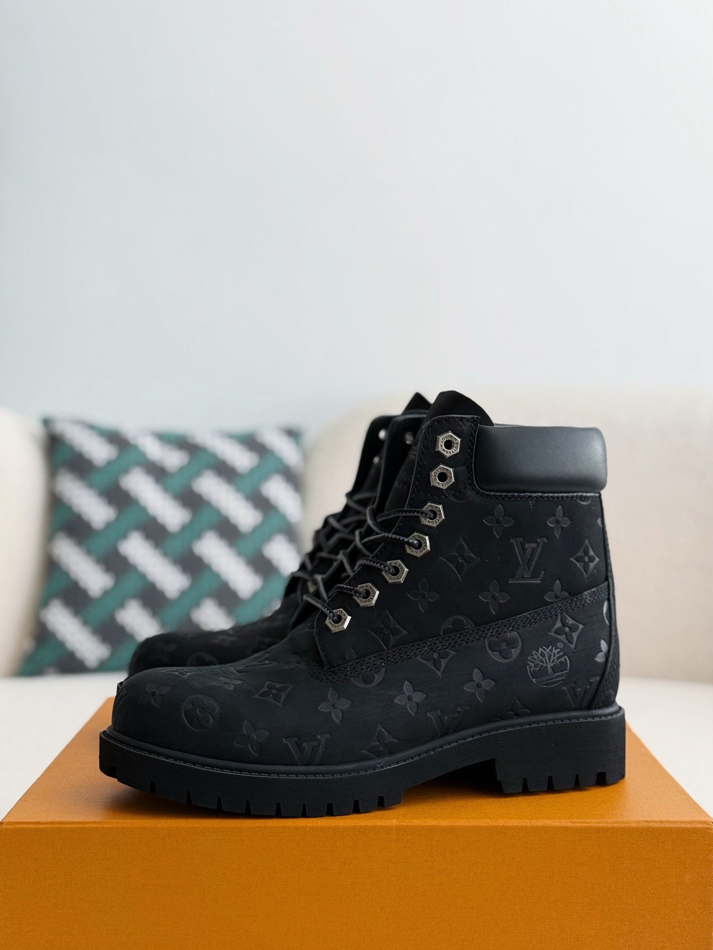 L X V x Timberland boots/Martin boots/bootsSUNGLASSES