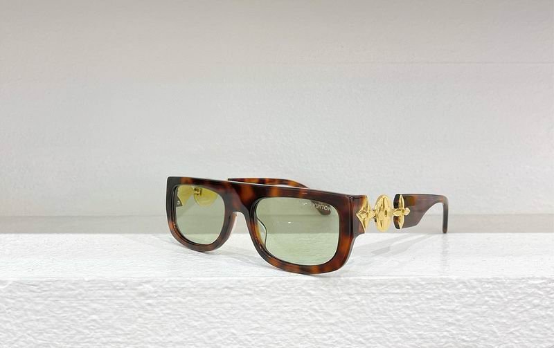 L X V SunglassesSUNGLASSES