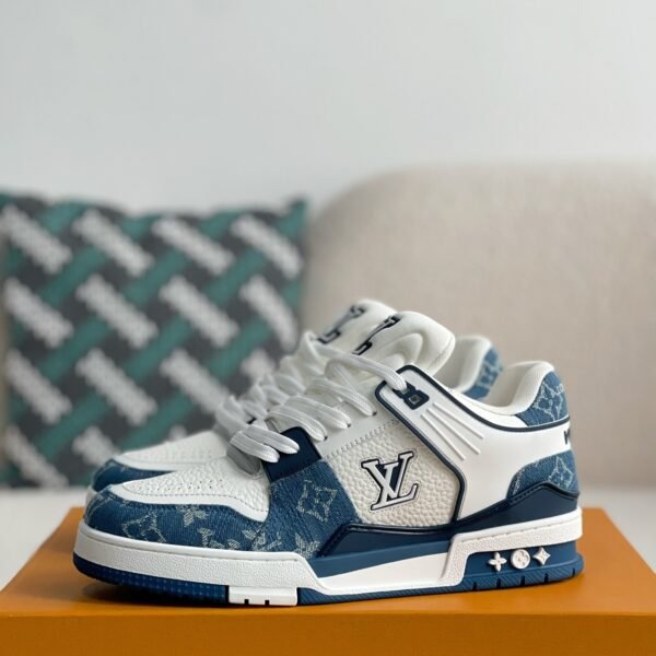 L X V SNEAKERSSUNGLASSES