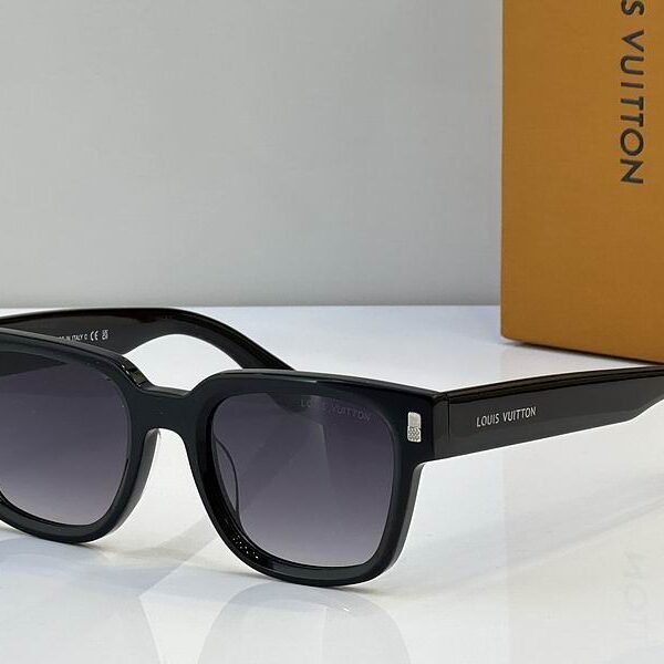 L X V SunglassesSUNGLASSES