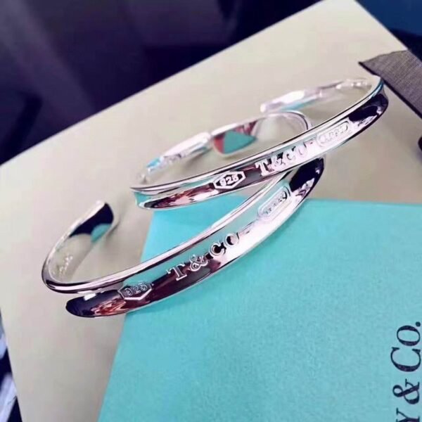T F C braceletSUNGLASSES