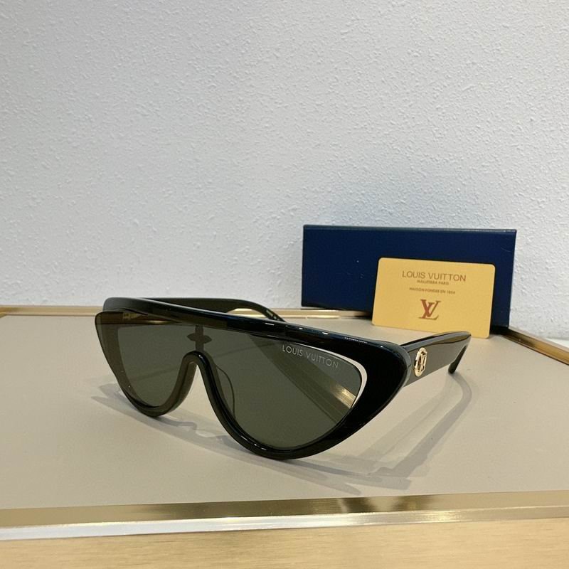 L X V SunglassesSUNGLASSES