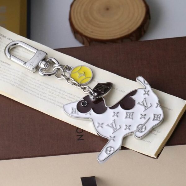 L X V Key Ring