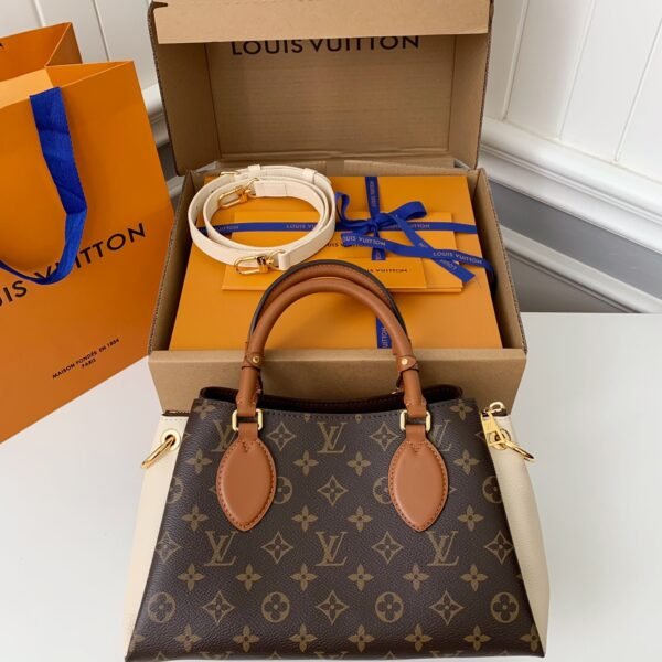 L X V VENDOME  26*18*15cm