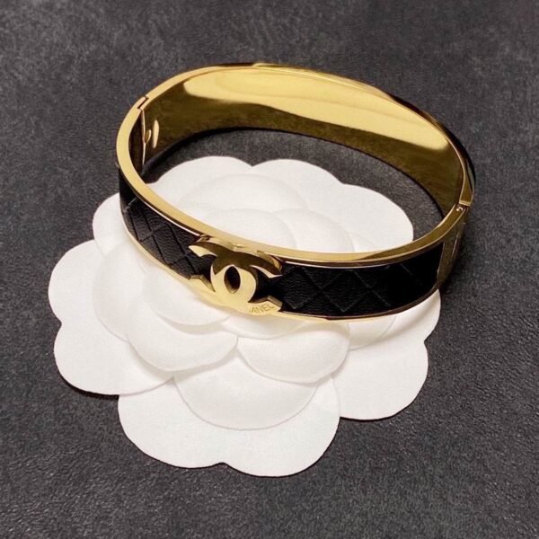 Chane BraceletsSUNGLASSES