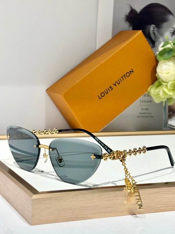 L X V SunglassesSUNGLASSES