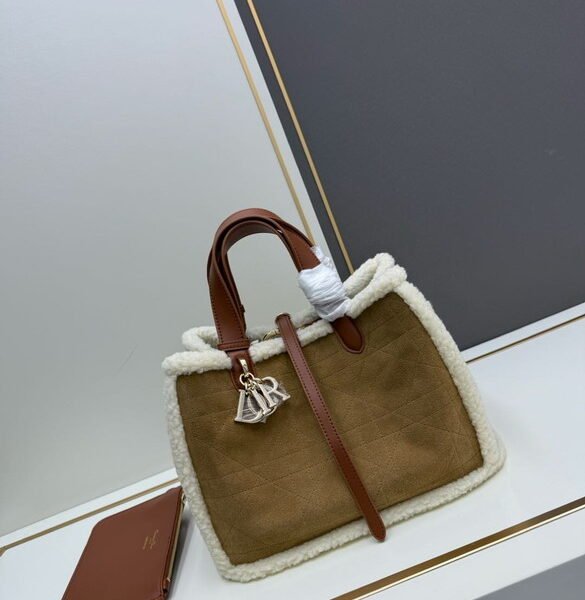 DR Handbag 29x19x21cm