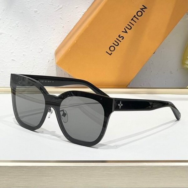 L X V SunglassesSUNGLASSES