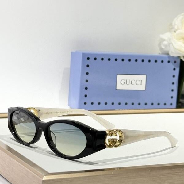 GUC SunglassesSUNGLASSES