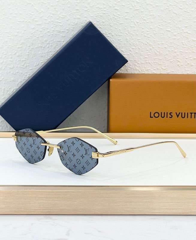 L X V SunglassesSUNGLASSES