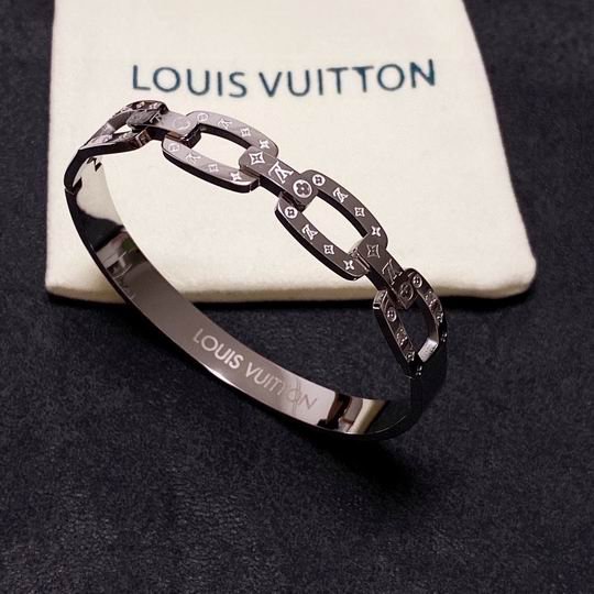 L&V Bracelet 02lyh1024SUNGLASSES