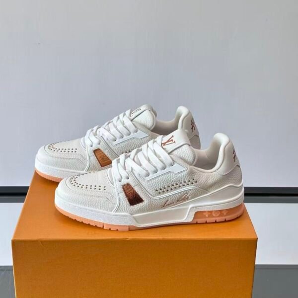 L X V TRAINER SneakersSUNGLASSES