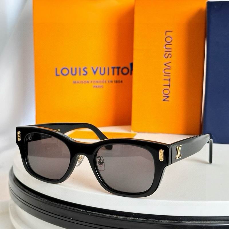 L X V SunglassesSUNGLASSES