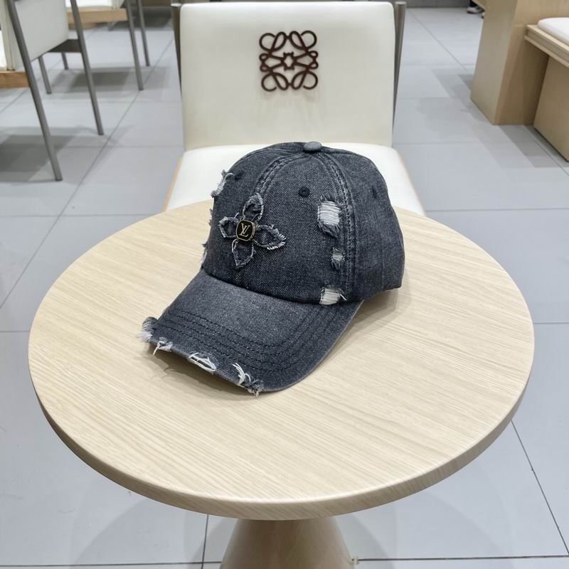 L X V Cap（Multiple colors）