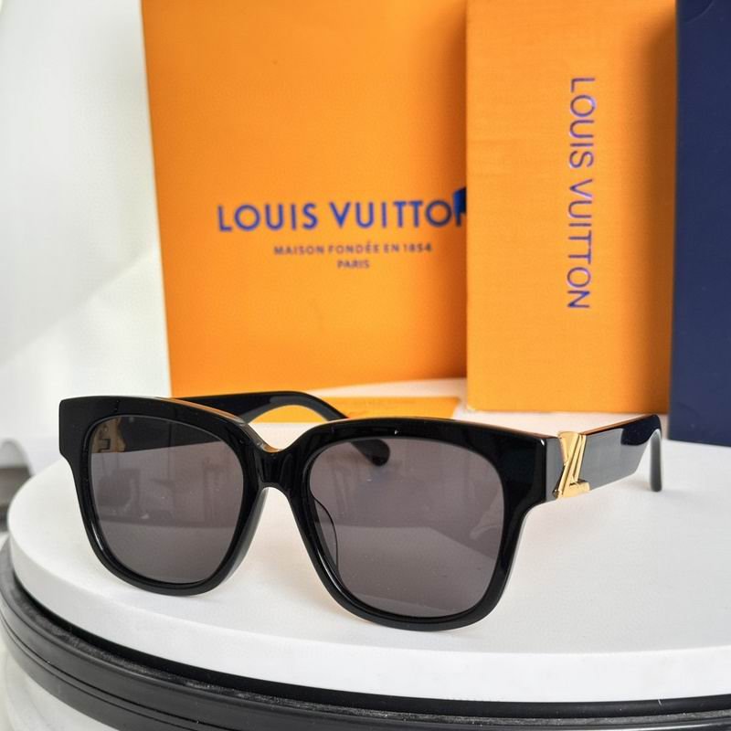 L X V SunglassesSUNGLASSES