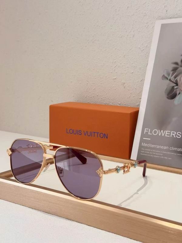 L X V SunglassesSUNGLASSES