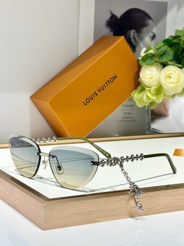 L X V SunglassesSUNGLASSES