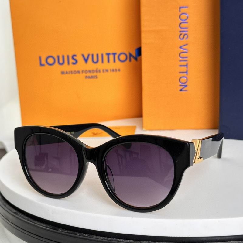 L X V SunglassesSUNGLASSES