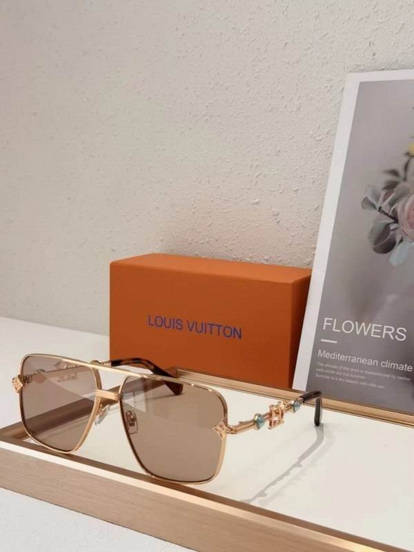 L X V SunglassesSUNGLASSES