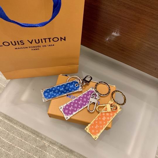 L X V Key Ring（Multiple colors）