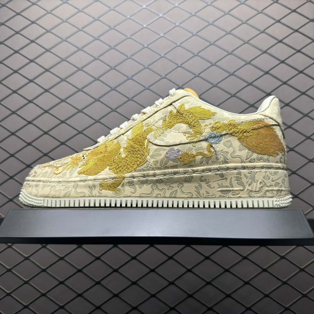 L X V X NK AIR FORCE 1 SNEAKERSUNGLASSES