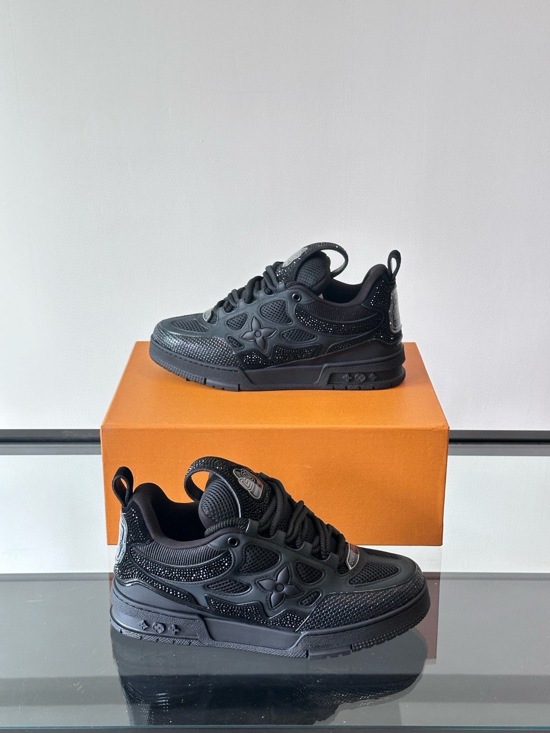 L X V RUNNER TATIC sneakersSUNGLASSES