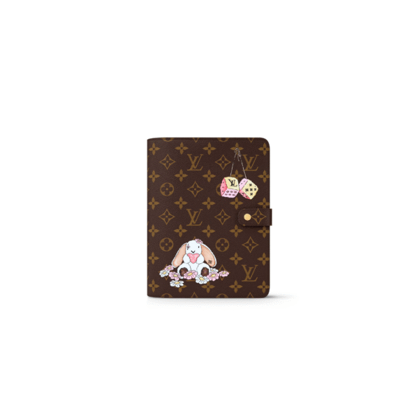 GI1590 LouisV Master Medium Desk Agenda Cover - Monogram Canvas / Leather Trim - 18 × 23 × 2 cm